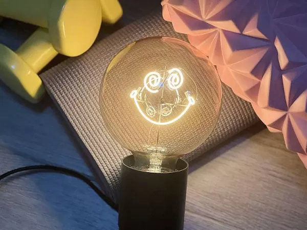 ELEMENTS LIGHTING Ampoules Message^Ampoule Smiley Confused / H 17 Cm