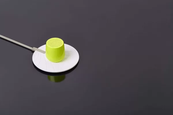LEXON Audio / Réveils / Photo^Enceinte Bluetooth Mino + Jaune Fluo