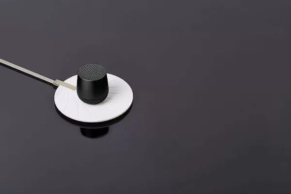 LEXON Audio / Réveils / Photo^Enceinte Bluetooth Mino + Noir