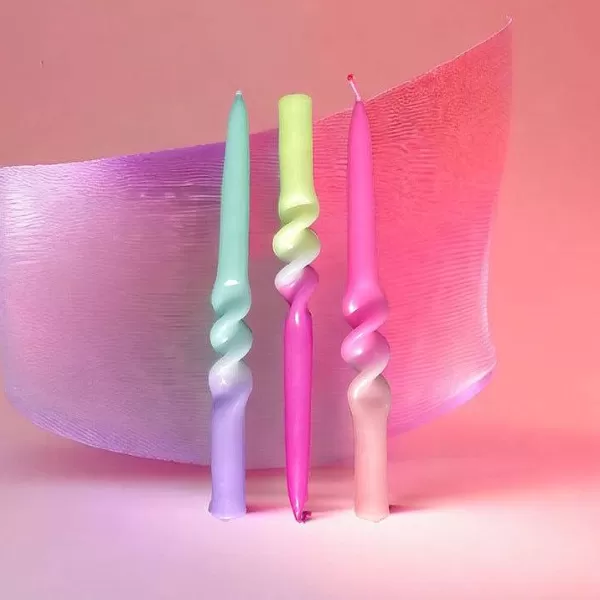 PINK STORIES Vases / Petits Objects Déco^Set De 3 Bougies Dip Dye Swirl - Yummi Dragonfruit